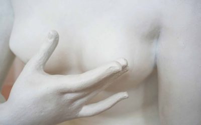 Colgajo DIEP vs Implantes Mamarios: Comparativa de Reconstrucción
