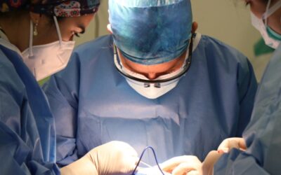 Cómo elegir al mejor cirujano plástico: claves para no equivocarte