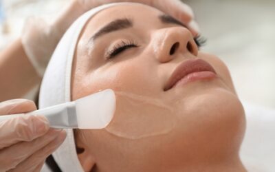 Fases del peeling químico: cómo actúa sobre la piel